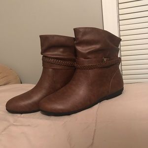 Brown Ankle Boots Never Worn NWT